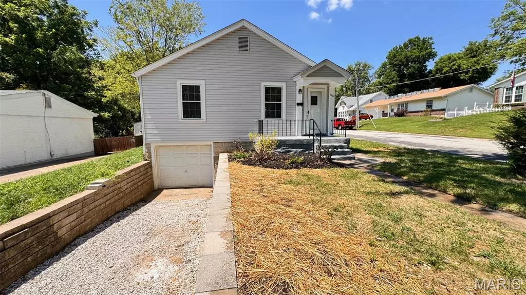 3649 Boswell AVE, St Louis, MO 63114