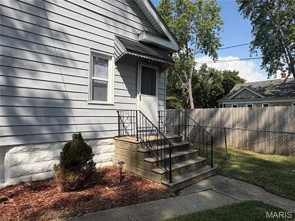 Granite City, IL 62040,2246 Edison AVE