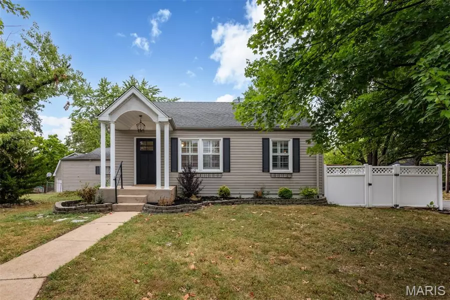 12243 Old Big Bend RD, Kirkwood, MO 63122