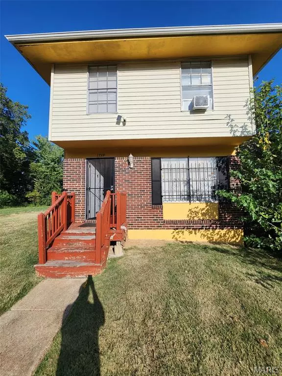 1724 Elliott AVE, St Louis, MO 63106