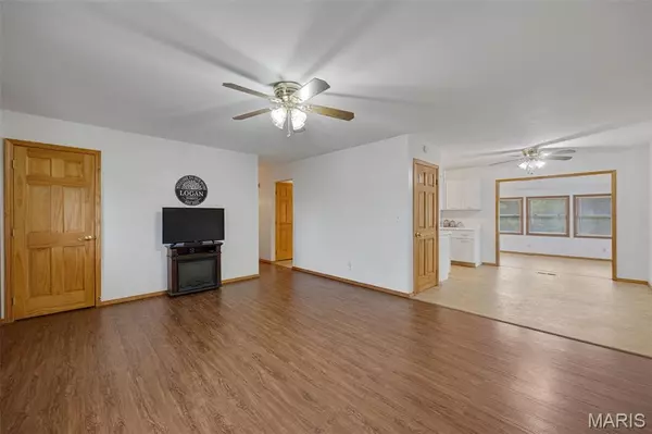 Desloge, MO 63601,702 S School