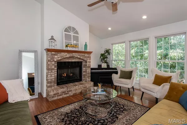 Ballwin, MO 63021,436 Ries RD