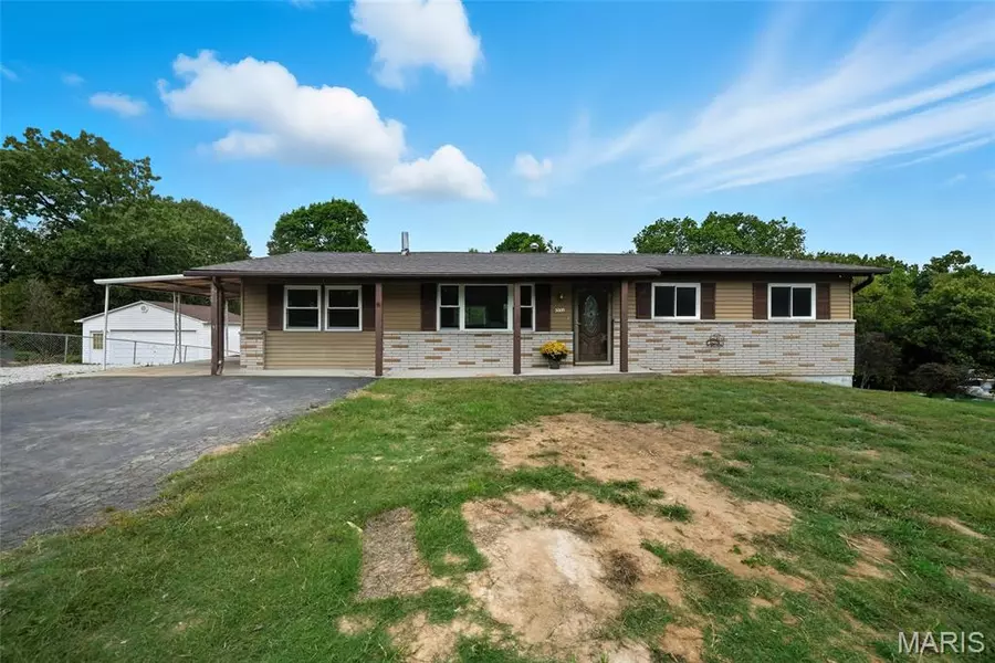 5009 Countryside DR, Imperial, MO 63052