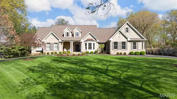 1264 Wilton LN, St Louis, MO 63122