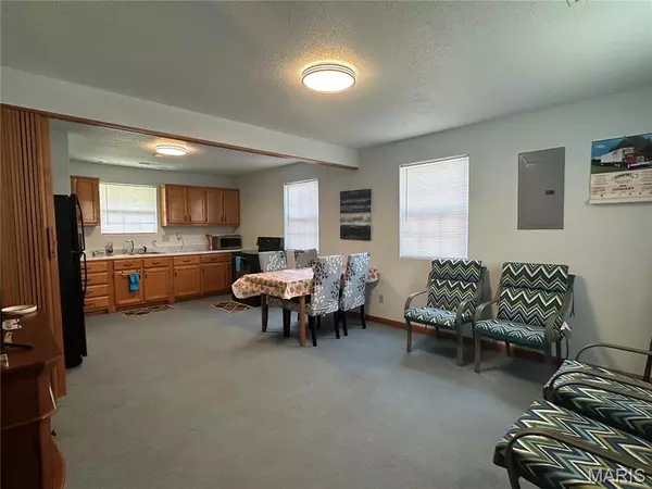 Owensville, MO 65066,201 W Monroe AVE