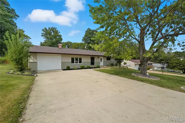 St Louis, MO 63129,4315 Heinle DR