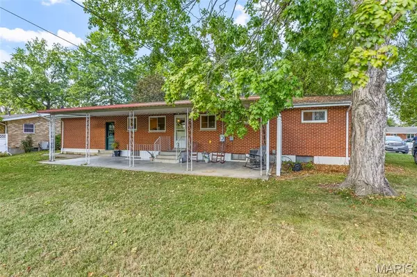 Ste Genevieve, MO 63670,10 St Jude DR