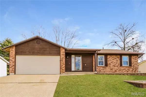 411 KIMBERLY LN, St Peters, MO 63376