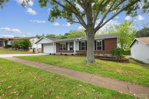 Unincorporated, MO 63129,4305 Grand Marnier DR