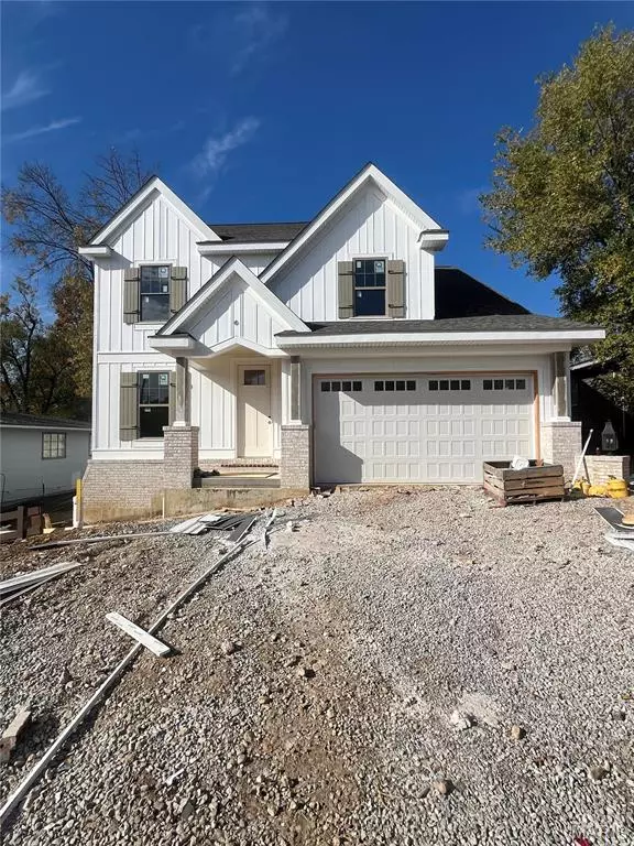 339 Caroline AVE, Kirkwood, MO 63122