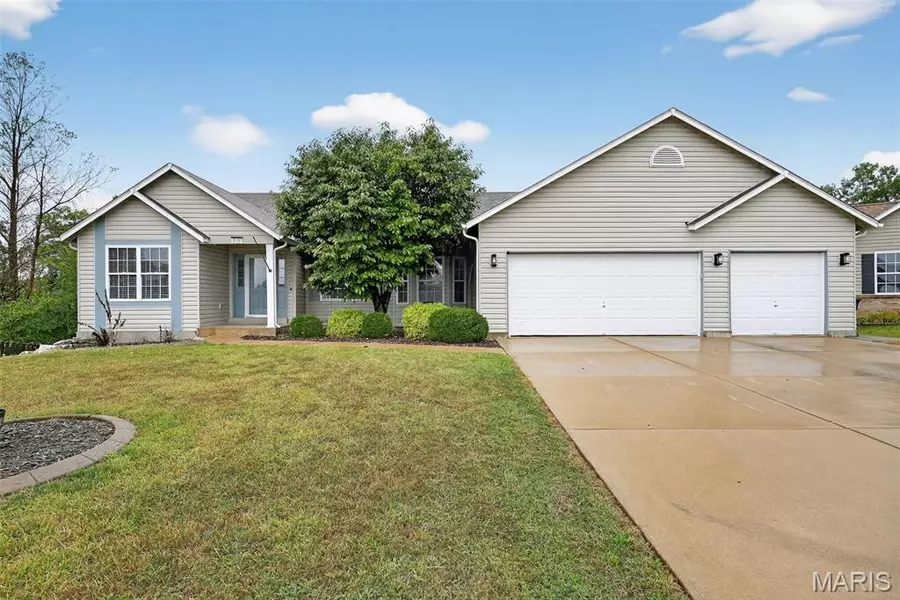 329 Aspen Creek DR, Wentzville, MO 63385