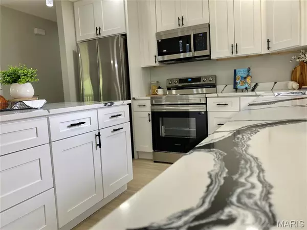 Wood River, IL 62095,6 Mimosa DR