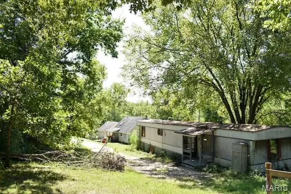 22123 Teak LN, St Robert, MO 65584