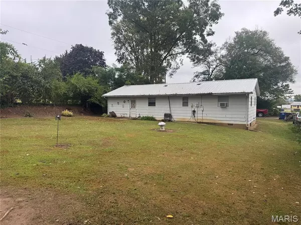 Elsberry, MO 63343,513 Harris ST