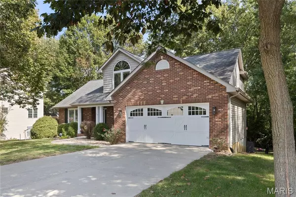 Edwardsville, IL 62025,116 Surrey LN