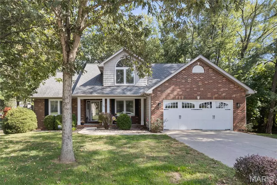 116 Surrey LN, Edwardsville, IL 62025