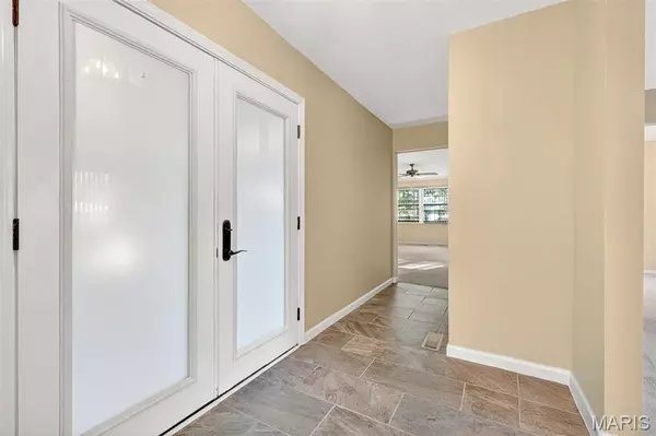 Ellisville, MO 63011,1040 Bridgeport DR