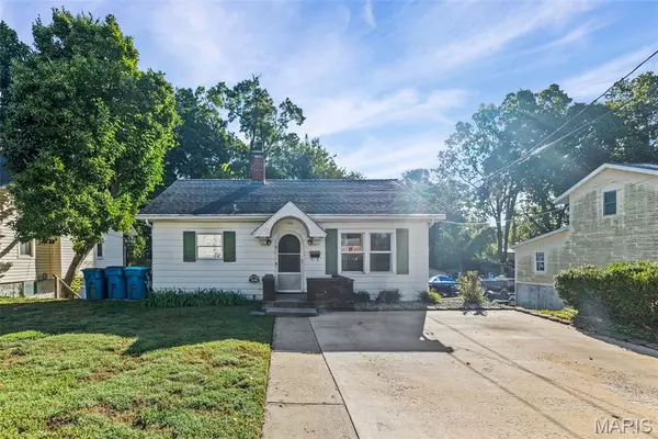 Alton, IL 62002,1521 Seminary ST