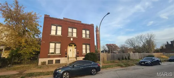 4512 N 19th ST, St Louis, MO 63107