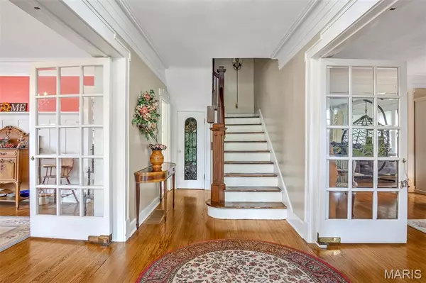 Alton, IL 62002,1116 Washington AVE