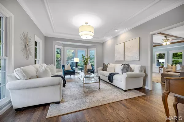 Des Peres, MO 63122,310 Greenbriar Estates DR