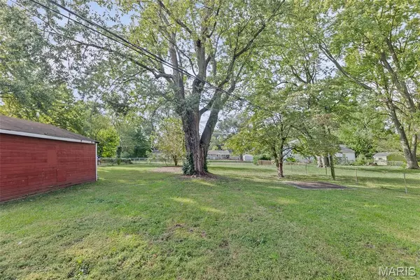 Fairview Heights, IL 62208,18 Elvira DR