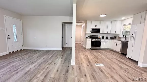 St Louis, MO 63134,6605 Carol Lee DR