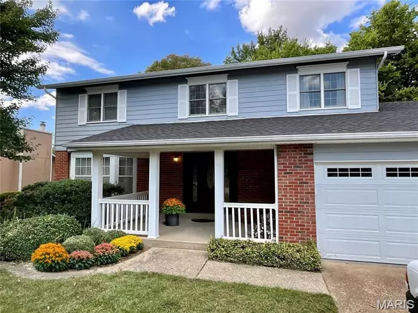 1615 Treetop DR, St Charles, MO 63303