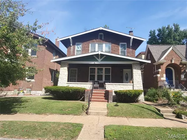 5459 Holly Hills AVE, St Louis, MO 63109