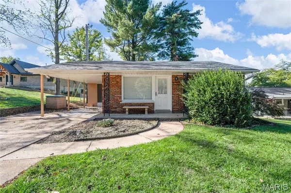 8741 Grant RD, Crestwood, MO 63123