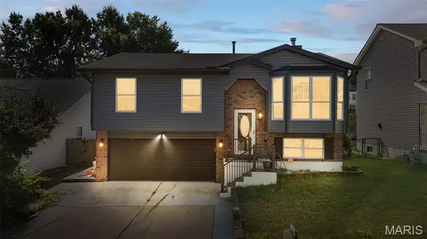 3146 Five Oaks DR, Arnold, MO 63010