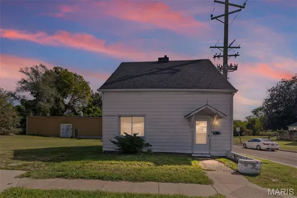 318 S 20th ST, Belleville, IL 62226