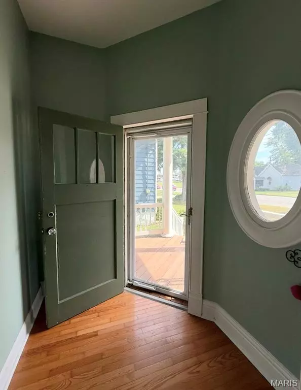 Collinsville, IL 62234,621 W Clay ST