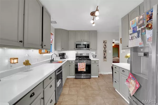 Eureka, MO 63025,77 Shady Oaks DR