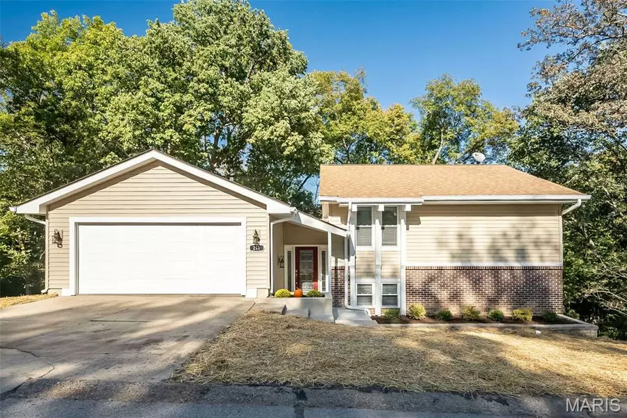 211 Walden CT, Eureka, MO 63025