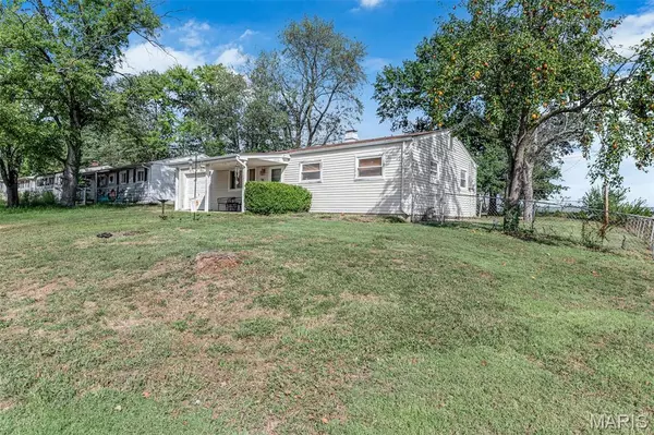 36 Boles AVE, Wentzville, MO 63385