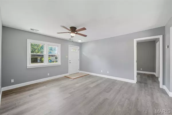 Arnold, MO 63010,1732 E Highview DR