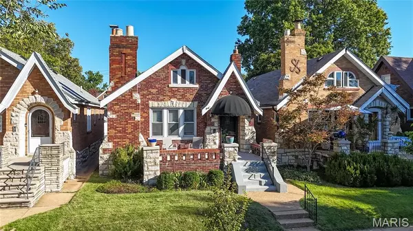 5733 Delor DR, St Louis, MO 63109