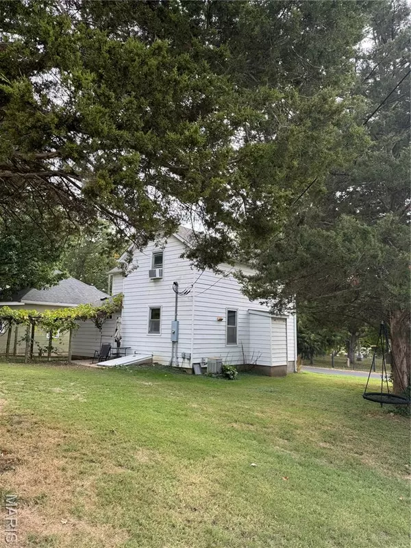 Ste Genevieve, MO 63670,591 Jefferson ST