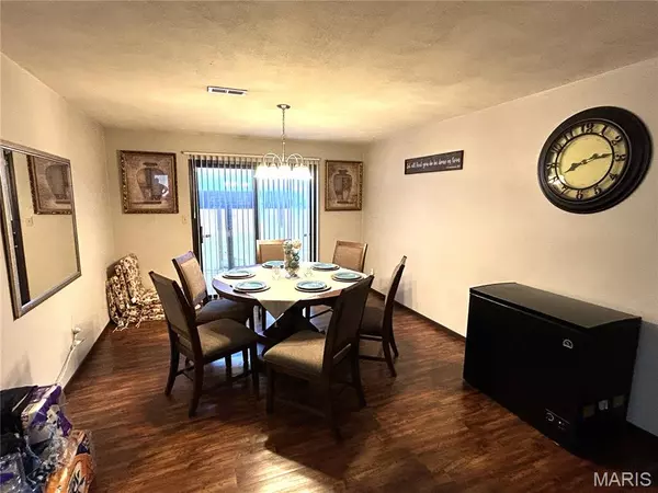 Belleville, IL 62221,3329 Dovershire DR