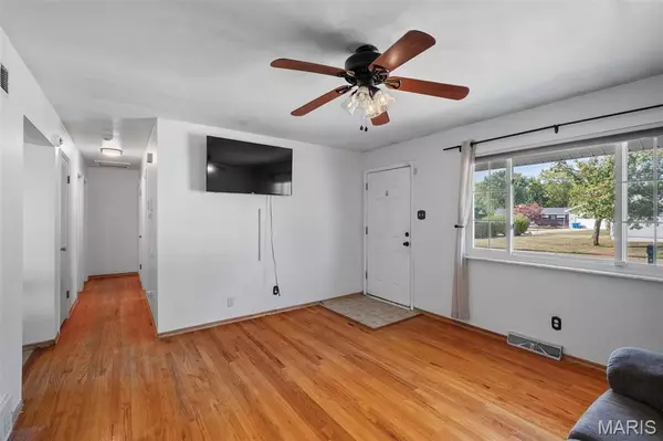 Maryland Heights, MO 63043,12068 Charleston DR