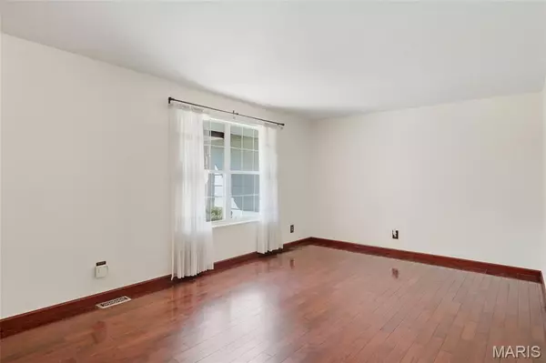 St Charles, MO 63304,4204 Elkhart Lake RD