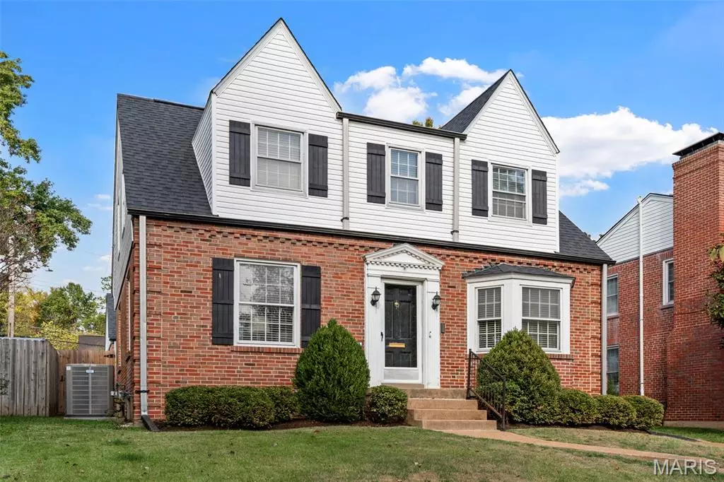 St Louis, MO 63144,9401 Pine AVE