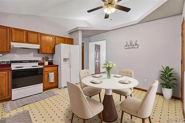 Pacific, MO 63069,1503 Peach Tree LN