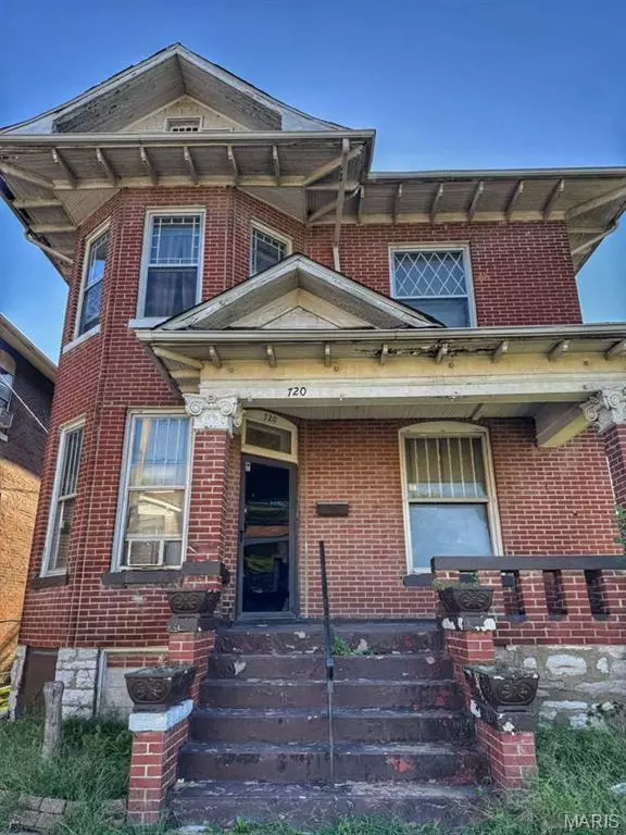 720 N 24th ST, East St Louis, IL 62205