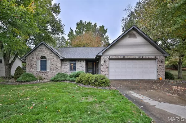 6 Shaderest CT, Glen Carbon, IL 62034