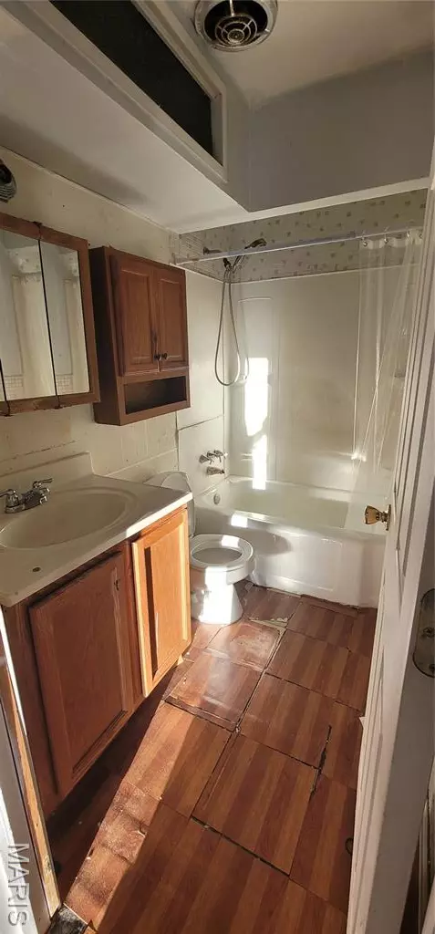 Berkeley, MO 63134,6130 Wulff DR