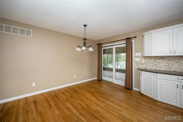 Washington, MO 63090,2 Tanya LN