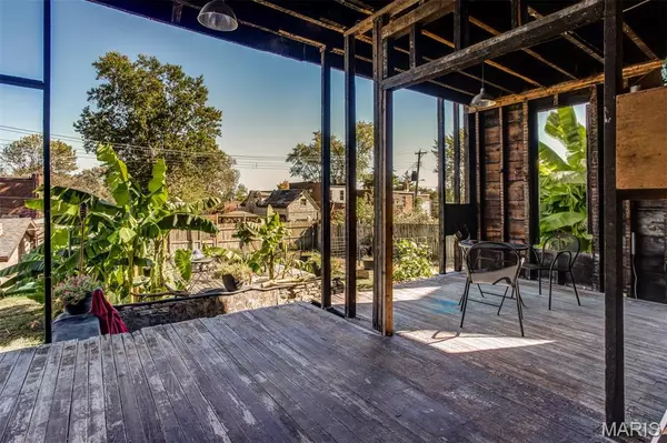 St Louis, MO 63111,4240 Nebraska AVE