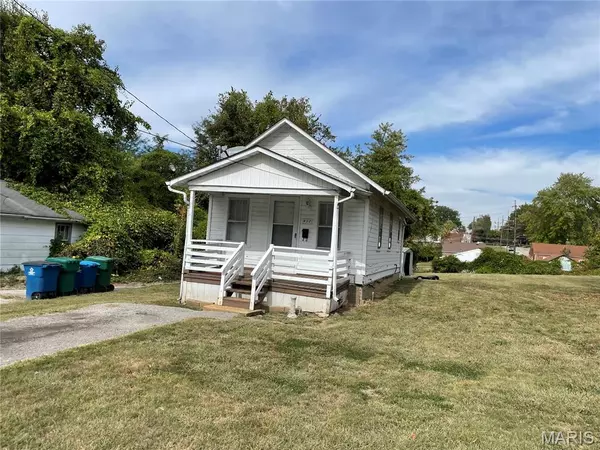437 Thrift AVE, Riverview, MO 63137
